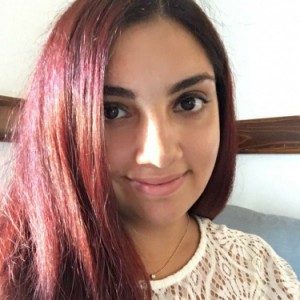 Foto di Martina, Colf a Cardano al campo